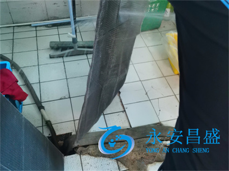 維護(hù)企業(yè)室內(nèi)空氣質(zhì)量 定期清洗中央空調(diào)通風(fēng)管道 確?？諝獬Ｐ?></a></div>
                      <div   id=